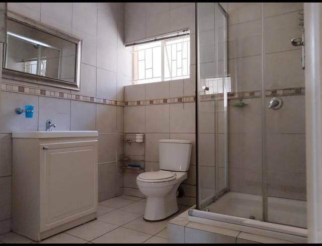 5 BEDROOM HOUSE FOR SALE IN SUNNYROCK